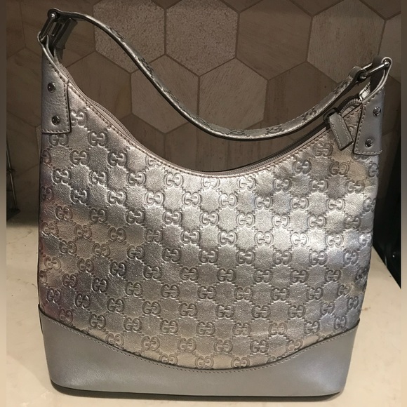 GUCCI Silver Guccissima Leather Hobo Bag Purse stunning 😍 PRICE FIRM - Picture 1 of 11